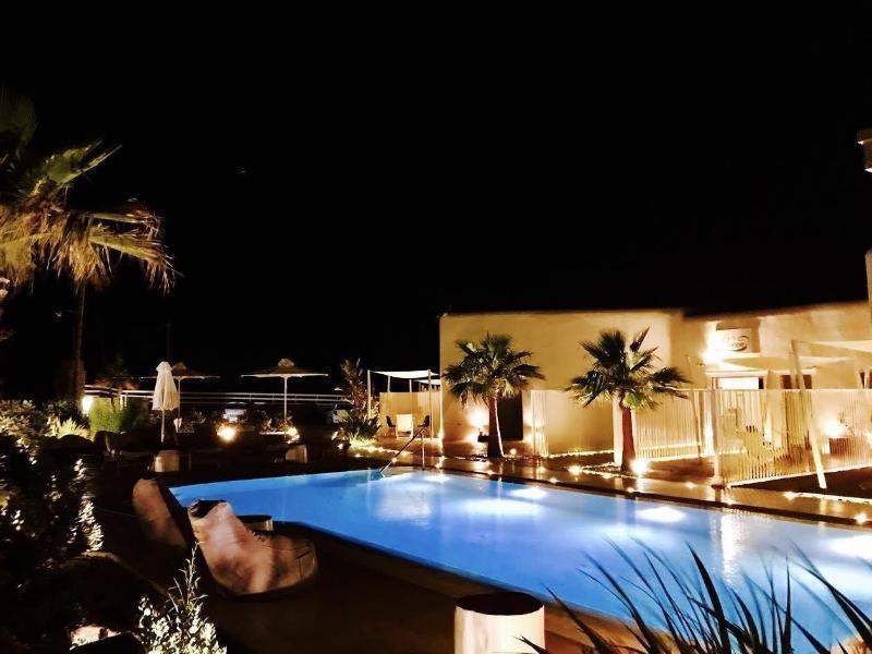 Queen Boutique Suites Mykonos Town Eksteriør billede