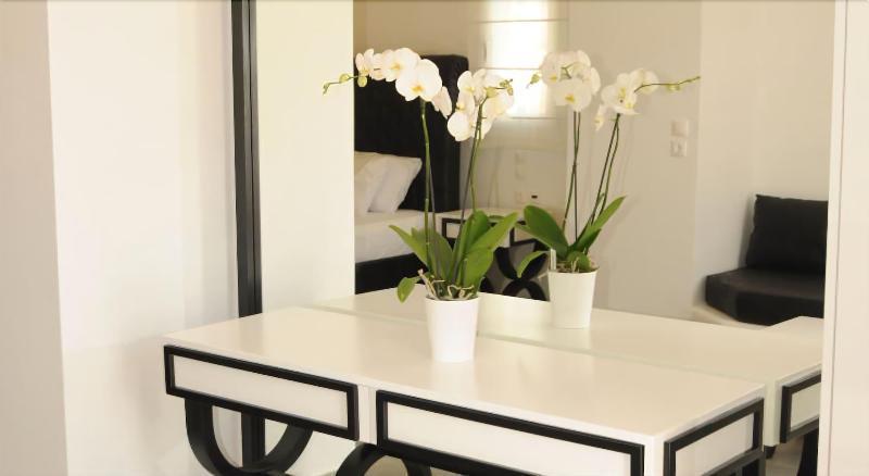 Queen Boutique Suites Mykonos Town Eksteriør billede